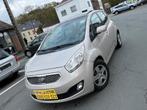 KIA Venga 1.4 CRDi 2010 année 188000 Euro 5   0032478767323, Auto's, Kia, Te koop, Beige, 117 g/km, 5 deurs