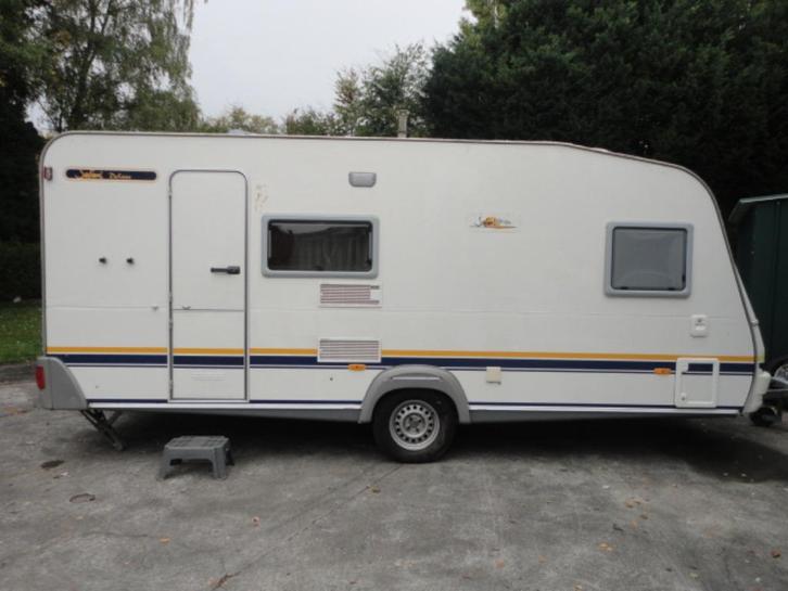 Wilk 500 Safari De Luxe bj.2002, Caravans en Kamperen, Caravans, Particulier, tot en met 6, Treinzit, Wilk, Vast bed, 5 tot 6 meter