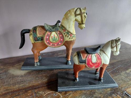 Groot paar gesneden houten tangpaarden, Antiek en Kunst, Kunst | Beelden en Houtsnijwerken, Ophalen of Verzenden