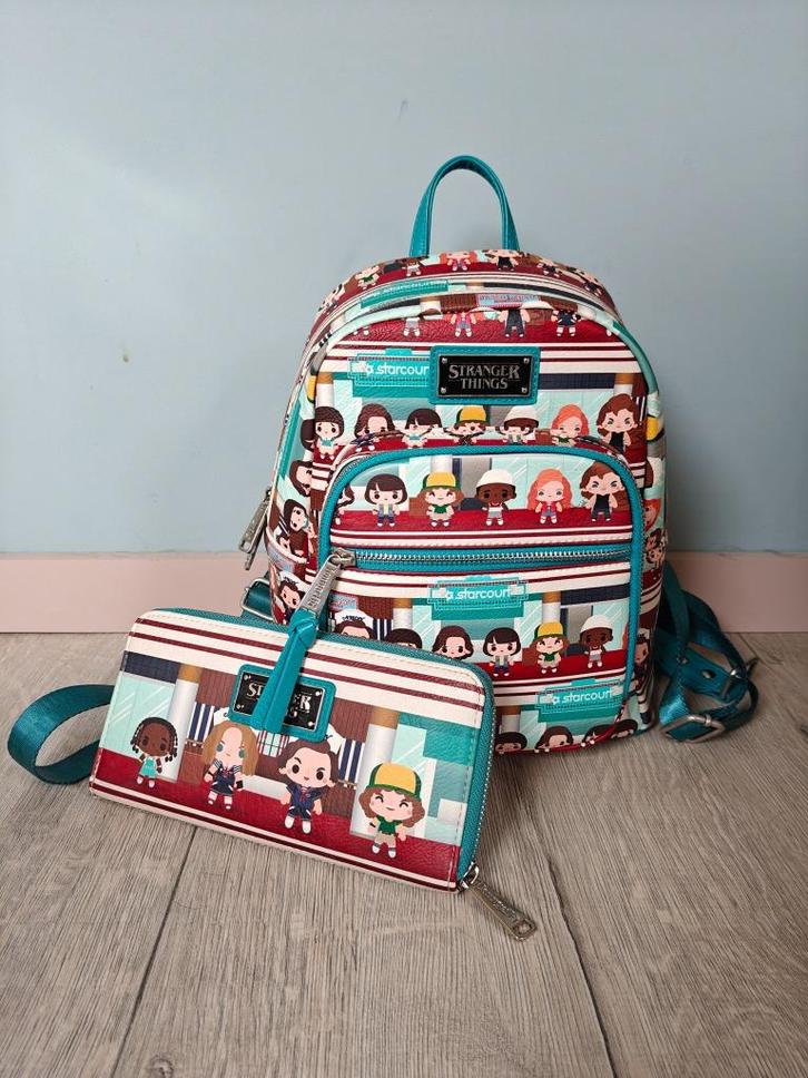 Loungefly Stranger Things + matching wallet, Verzamelen, Poppetjes en Figuurtjes, Nieuw, Ophalen