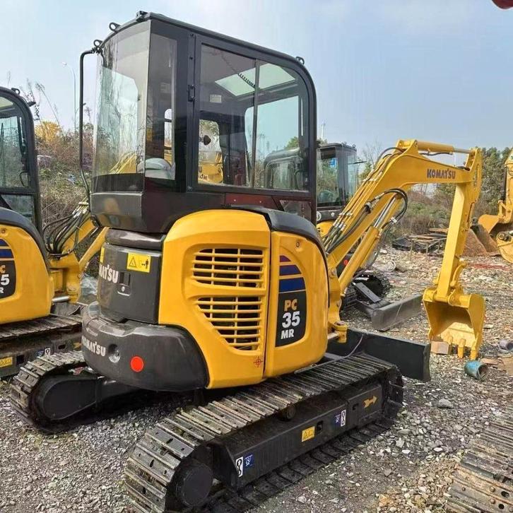 Komatsu PC35MR-2 minigravers – 2022 – Topstaat – Lage uren, Zakelijke goederen, Machines en Bouw | Kranen en Graafmachines, Graaflaadcombinatie