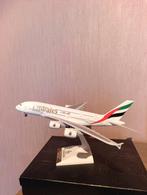 Maquette A380. Emirates (ook 777 beschikbaar van Emirates), Verzamelen, Luchtvaart en Vliegtuigspotten, Ophalen, Zo goed als nieuw