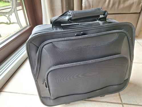 Tas voor laptop op wieltjes zwarte kleur., Computers en Software, Laptoptassen, Zo goed als nieuw, Trolleytas, Ophalen of Verzenden