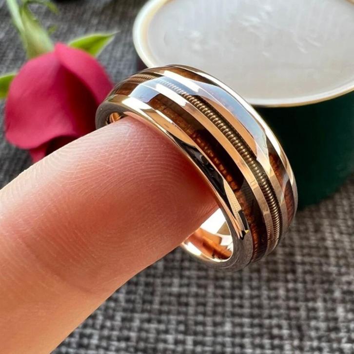 Trouwringen wolfraam 18 karaat rosé goud en hout - Cody, Handtassen en Accessoires, Ringen, Nieuw, Dame of Heer, Overige kleuren