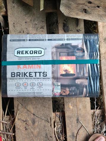 Briketten haard beschikbaar voor biedingen