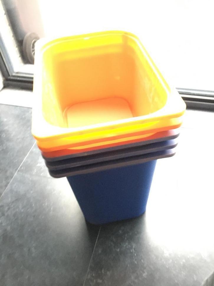 Bakken (5 stuks) met deksel-prijs voor alles, Doe-het-zelf en Bouw, Kratten en Dozen, Zo goed als nieuw, Ophalen of Verzenden