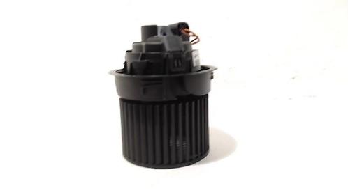 KACHEL VENTILATORMOTOR Renault Clio IV (5R) (11889), Auto-onderdelen, Airco en Verwarming, Renault, Gebruikt