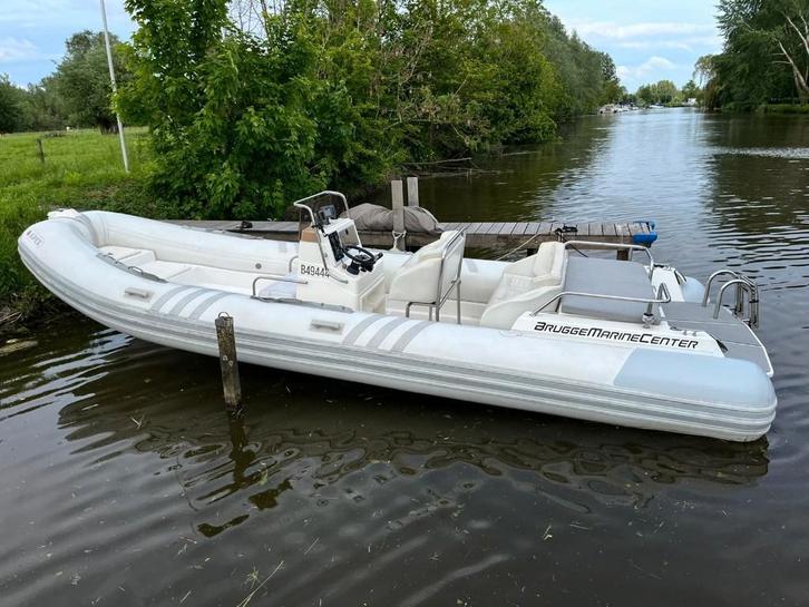 Rubberboot Apex 24. 7.5m I 5.0MPI 260pk, Watersport en Boten, Rubberboten, Gebruikt, Overige materialen, 200 pk of meer, Benzine