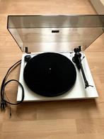 Tourne disque Pro-Ject Essential II, TV, Hi-fi & Vidéo, Tourne-disques, Enlèvement, Utilisé, Tourne-disque, Autres marques