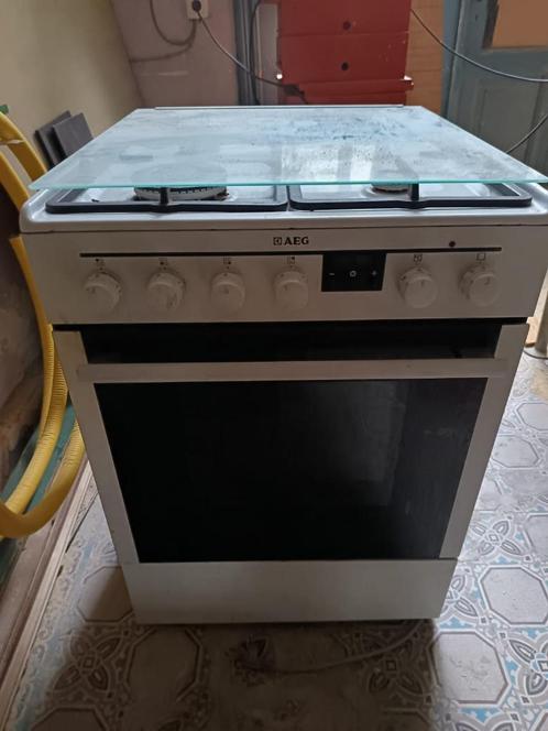 AEG kookfornuis gas kookvuur en elektrische oven, Huis en Inrichting, Keuken | Keukenelementen, Gebruikt, 50 tot 100 cm, Ophalen