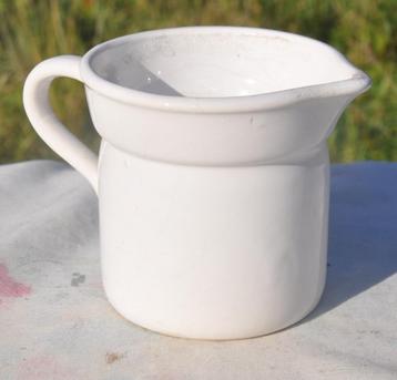 pot au lait faience blanche (2) beschikbaar voor biedingen