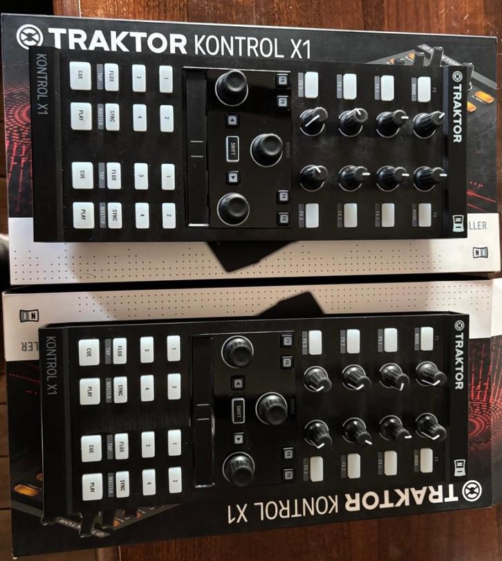 Traktor Kontrol X1 Mk2 + Câbles d’origine + boites d’origine, Musique & Instruments, DJ sets & Platines, Comme neuf, DJ-Set, Autres marques