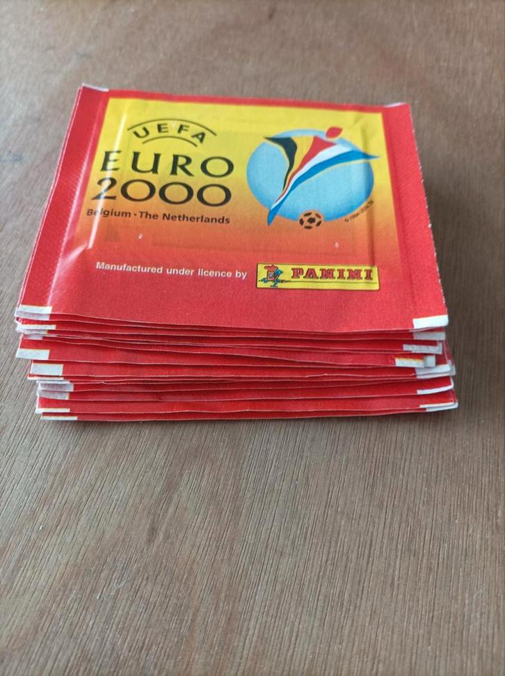 Panini euro 2000, 15 sachets fermés., Hobby & Loisirs créatifs, Autocollants & Images, Comme neuf, Enlèvement ou Envoi
