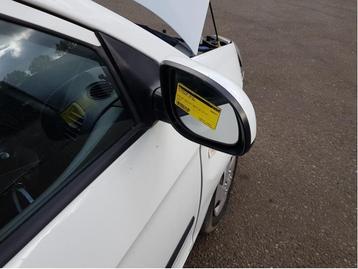 Buitenspiegel rechts van een Kia Picanto beschikbaar voor biedingen