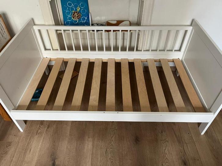 Lit enfant 140 x 70 cm - 2 à 6 ans, Kinderen en Baby's, Kinderkamer | Bedden, Gebruikt, 140 tot 160 cm, 70 tot 85 cm, Lattenbodem