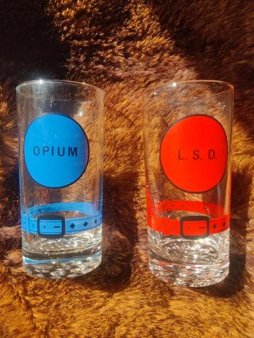 l.s.d. en opium vintage drugsglazen lot beschikbaar voor biedingen