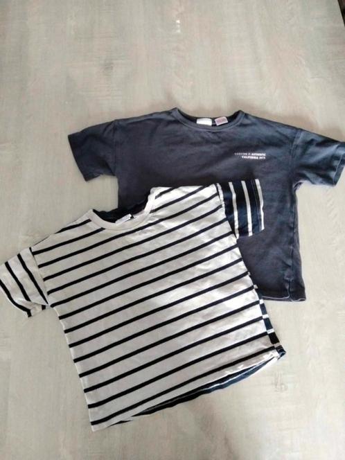 2 T Shirts Zara maat 98 grijs gestreept, Kinderen en Baby's, Kinderkleding | Maat 98, Gebruikt, Jongen, Shirt of Longsleeve, Ophalen of Verzenden