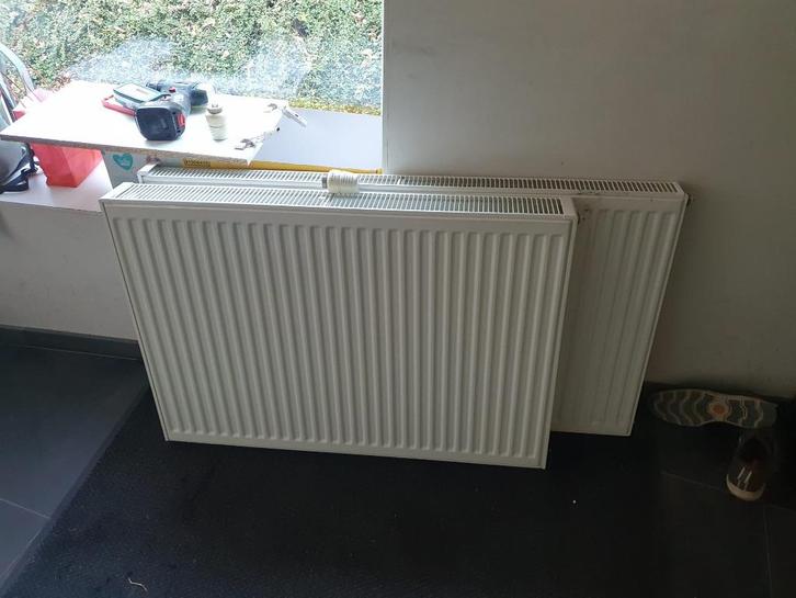 3 radiator wandmontage, Doe-het-zelf en Bouw, Verwarming en Radiatoren, Gebruikt, Radiator, 30 tot 80 cm, 60 tot 150 cm, Ophalen