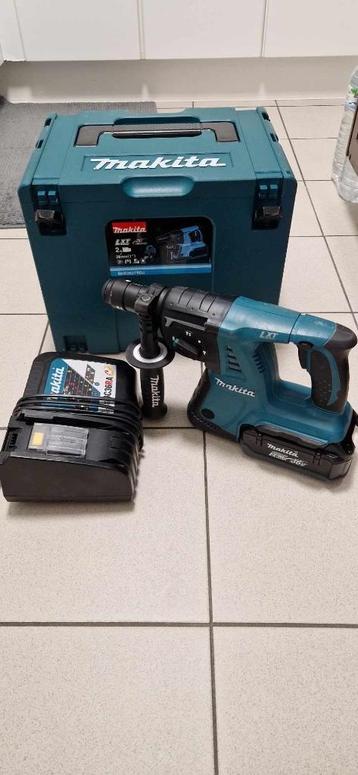 Makita 36 volt klopboor en beitel functie, Doe-het-zelf en Bouw, Ophalen of Verzenden, Zo goed als nieuw, Boor- en/of Breekhamer