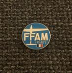 PIN - FFAM - FRANCE - Fédération Française d'Aéromodélisme, Autres sujets/thèmes, Utilisé, Envoi, Insigne ou Pin's