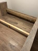Bed in steigerhout, Ophalen, Zo goed als nieuw, Steigerhout