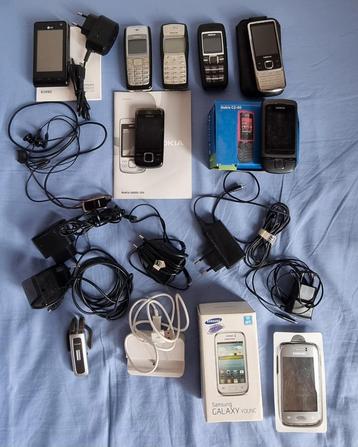 Lot gsm s + ladders + lade station en hoorset  beschikbaar voor biedingen