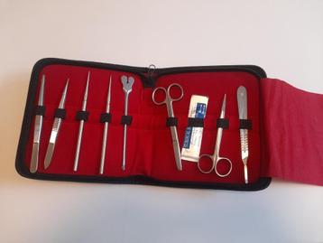 Matériel de dissection pour étudiant en biologie beschikbaar voor biedingen