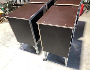 compacte werkbank beschikbaar voor biedingen