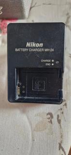Chargeur Nikon MH 24, Utilisé, Enlèvement ou Envoi