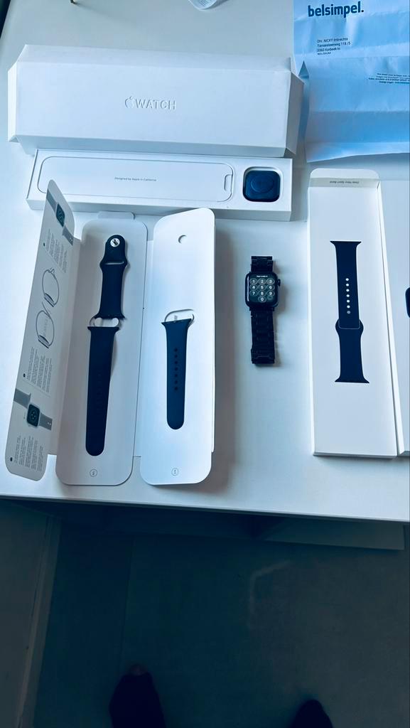 Apple smartwatch 6 series 40mm, Handtassen en Accessoires, Smartwatches, Gebruikt, iOS, Blauw, Ophalen