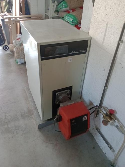 Chaudière mazout Saint-Roch Topaz Silver, Doe-het-zelf en Bouw, Verwarming en Radiatoren, Gebruikt, Cv-ketel of Combi-ketel, 800 watt of meer