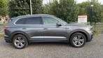 Volkswagen Touareg 3.0TDI V6 R-Line # FULL # TVA DEDUCTIBLE, Autos, Volkswagen, Cuir, Argent ou Gris, Achat, Euro 6