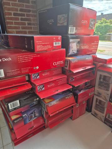 Groot lot berglades cd/dvd en computermateriaal beschikbaar voor biedingen