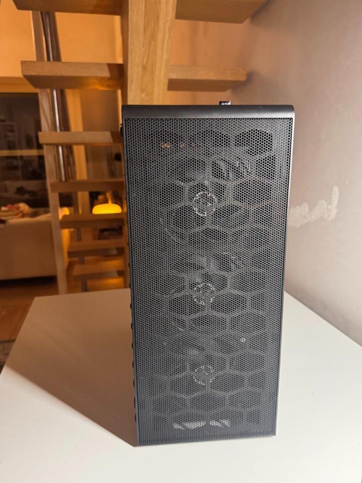 Gaming PC met RTX 3070 en Ryzen 5 3600, Computers en Software, Desktop Pc's, Zo goed als nieuw, 4 Ghz of meer, HDD, SSD, 16 GB