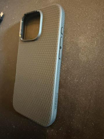 Spigen liquid air Iphone 16 pro beschikbaar voor biedingen
