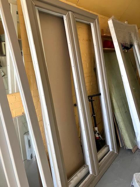 Nieuwe PVC ramen & deuren ( zonder glas), Doe-het-zelf en Bouw, Glas en Ramen, Ophalen