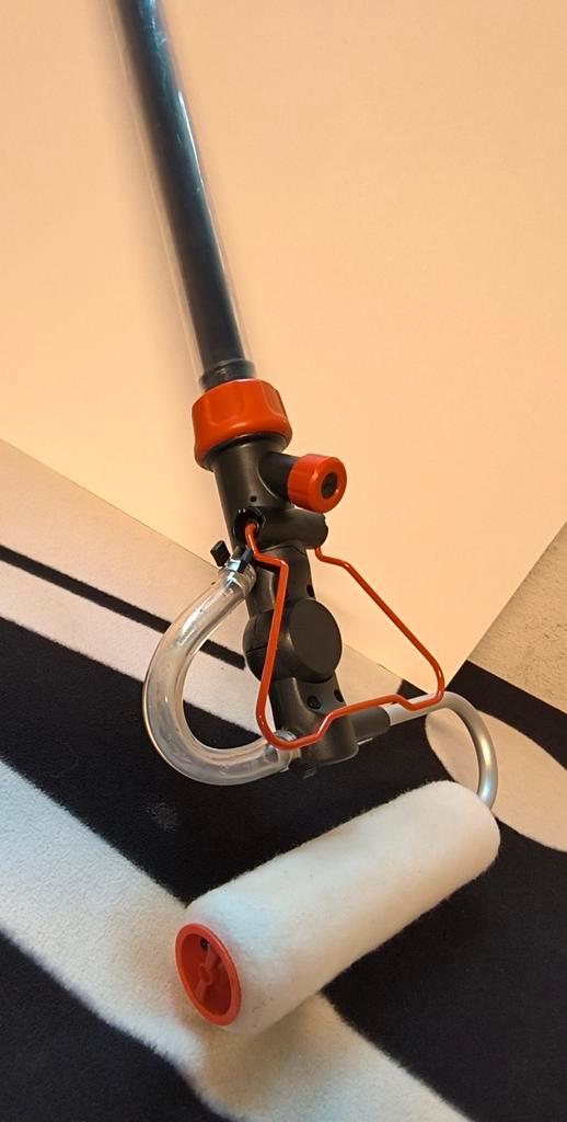 Verfroller met geïntegreerd verftoevoer, Doe-het-zelf en Bouw, Schildersmaterialen, Zo goed als nieuw, Verfroller, Ophalen of Verzenden