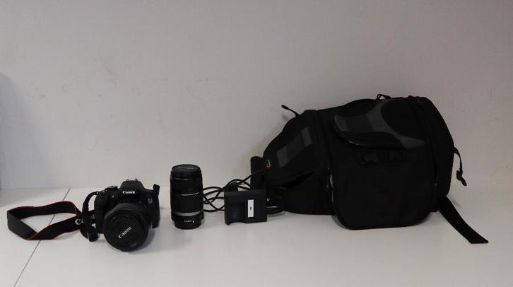 canon 750 + objectifs 18 135 et 55 250, Audio, Tv en Foto, Fotocamera's Digitaal, Zo goed als nieuw, Canon, 4 t/m 7 keer, Ophalen of Verzenden