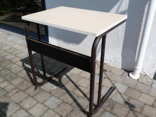 Vintage schoolbanken - lessenaar, Antiek en Kunst, Curiosa en Brocante, Ophalen