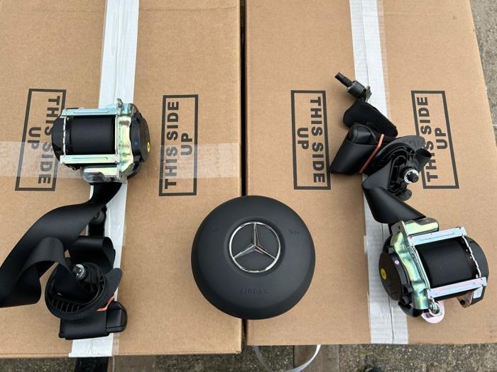 Veiligheidsgordel Set voor van een Mercedes Sprinter, Auto-onderdelen, Interieur en Bekleding, Mercedes-Benz, Nieuw, 3 maanden garantie