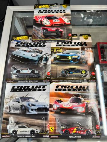 Hot wheels beschikbaar voor biedingen