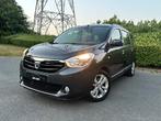 Dacia Lodgy 1.2 Essence 2016 Euro 6b 130.00km Airco GPS Blue, Auto's, Dacia, Voorwielaandrijving, Euro 5, Zwart, 4 cilinders