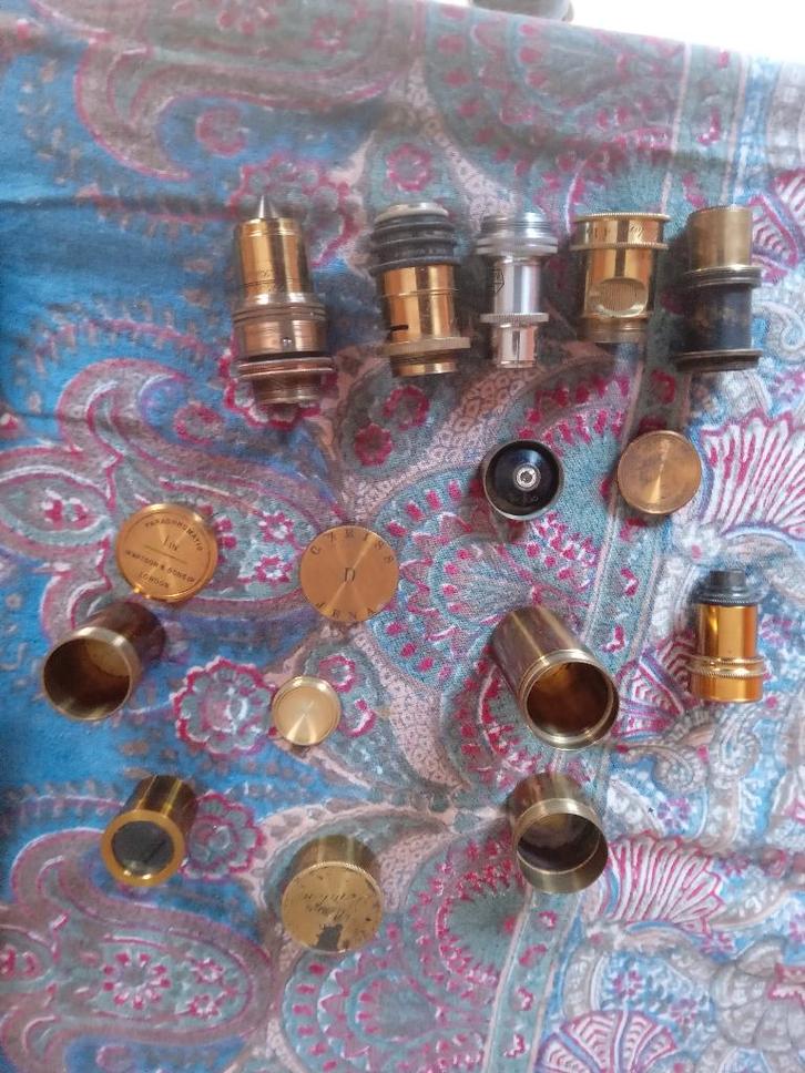 Set van 12 vintage microscooplenzen, Audio, Tv en Foto, Optische apparatuur | Microscopen, Gebruikt, Biologische microscoop, Minder dan 400x