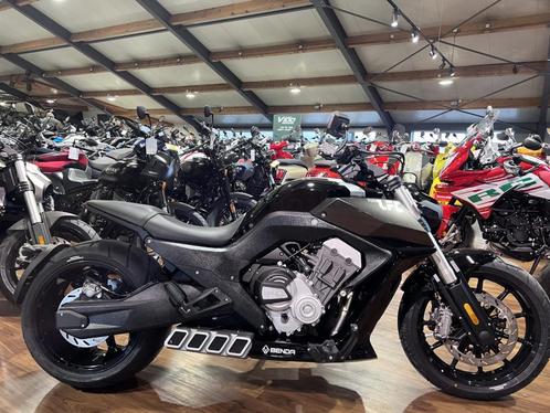 benda LFC 700, Motoren, Motoren | Overige merken, Bedrijf, Chopper, meer dan 35 kW, Ophalen