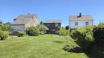 Bertrix: aangename woning met mooie tuin op 7a 30ca. beschikbaar voor biedingen