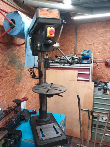 Criko thd 16 kolomboormachine 220v 1 meter hoogte beschikbaar voor biedingen