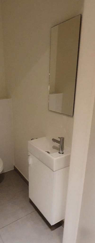 Lavabo met onderkast en toebehoren voor op het toilet, Maison & Meubles, Salle de bain | Meubles de Salle de bain, Comme neuf