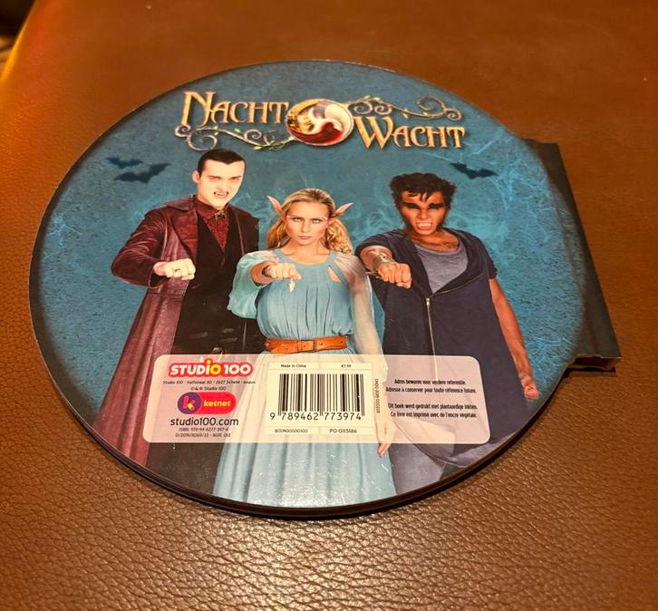 Nachtwacht : vriendenboek, Boeken, Kinderboeken | Jeugd | 10 tot 12 jaar, Nieuw, Fictie, Ophalen of Verzenden