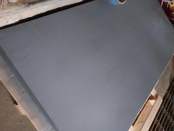 Nieuwe zinkplaten beschikbaar voor biedingen