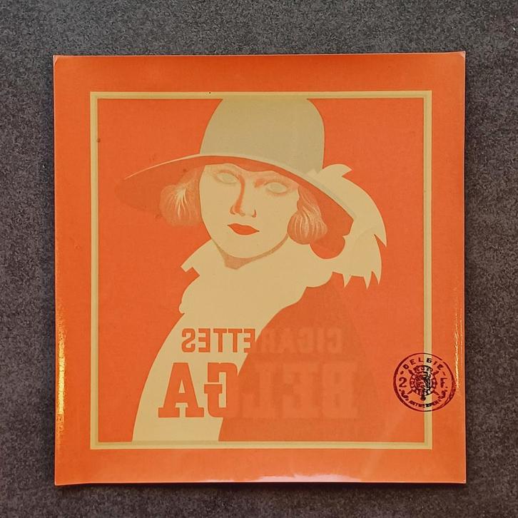 Rare décalcomanie cigarettes Belga, Collections, Maisons royales & Noblesse, Enlèvement ou Envoi